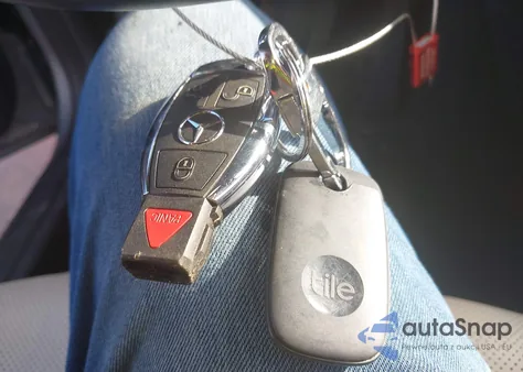 2015 Mercedes-Benz E 350 4Matic z USA, uszkodzony, nr VIN WDDHF8JB0FB154064